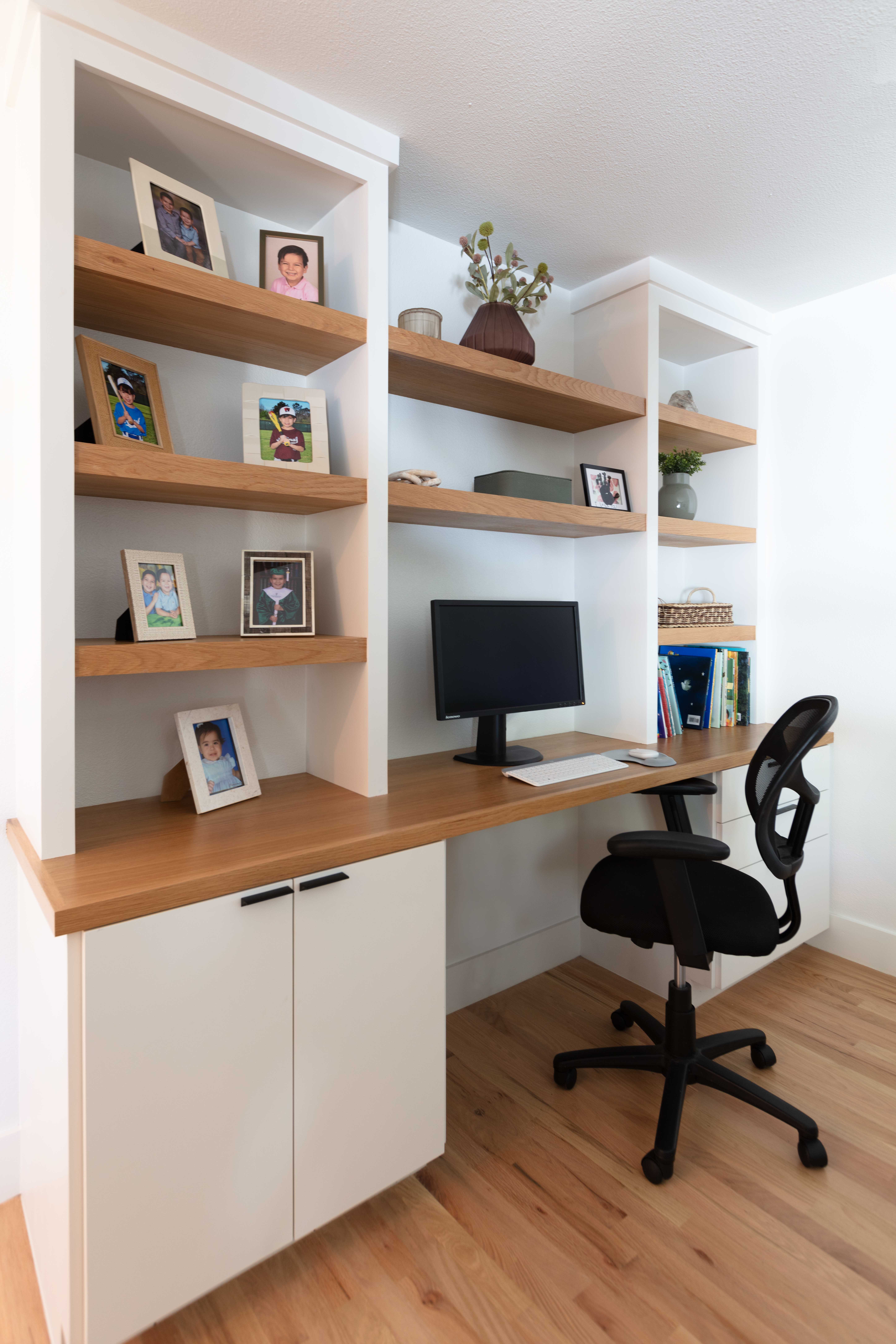 Custom home office built-in shelving Houston — Matt Baker Contracting